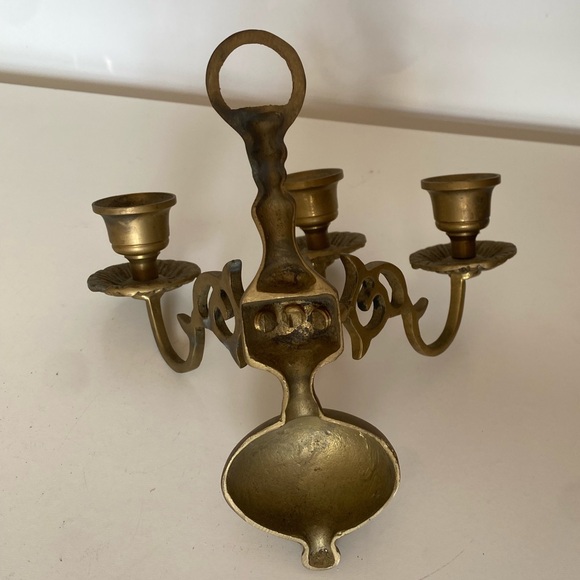 Vintage Brass 3 Candle Wall Sconce - Picture 2 of 11